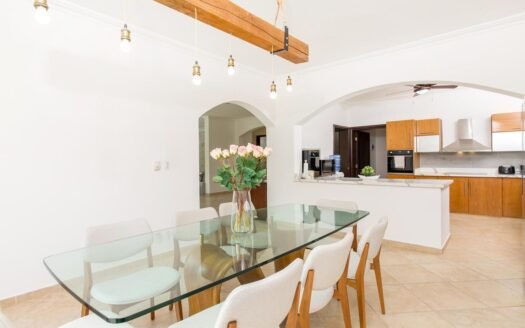 Villa mit Strandzugang zum 5 Sterne Hotel